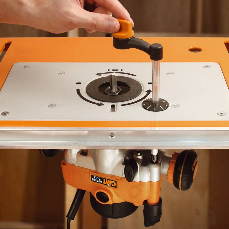 FRAISEUSE ÉLECTRIQUE 1010W AVEC ÉQUIPEMENT STANDARD CMT8E